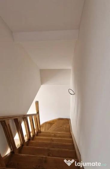 Casa situata in Lumina zona baza sportiva - 4
