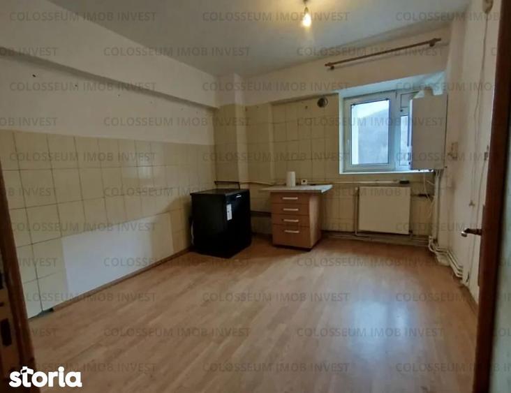 Apartament cu 3 camere decomandat în Valea Cetății