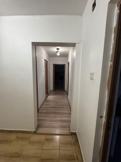 Apartament cu 2 camere decomandat în Domnești
