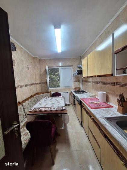 Apartament cu 3 camere, mobilat în 13 Septembrie