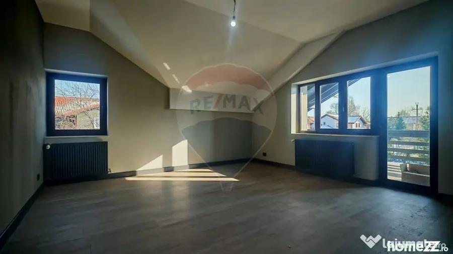 Casă cu 4 camere cu Teren 563 Mp în Corbeanca