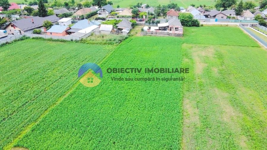 Teren intravilan de 1833 mp, în Podoleni