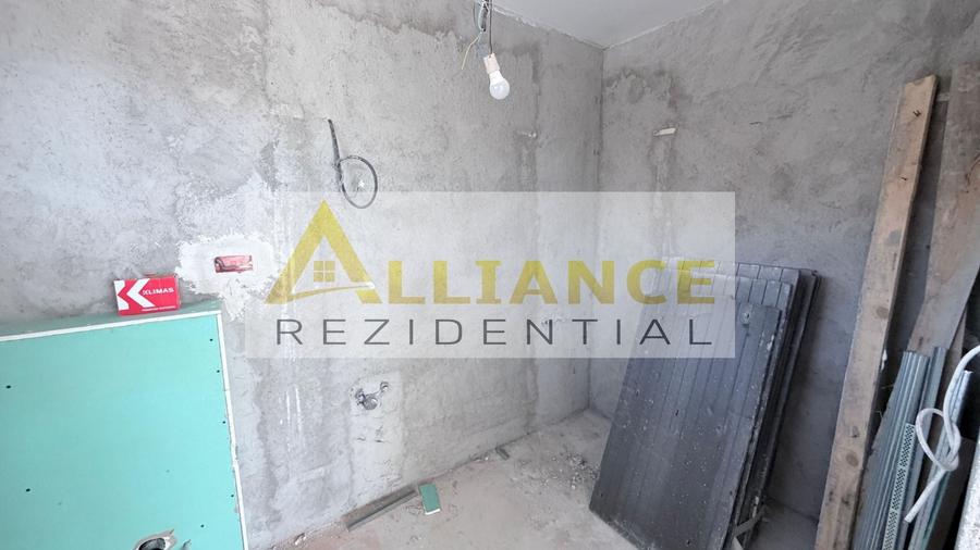 Casă individuală cu 4 camere cu Canalizare în Berceni