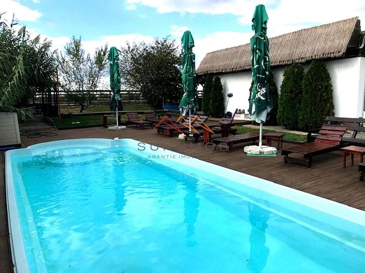 Casă individuală cu 13 camere cu Piscina în Mila 23