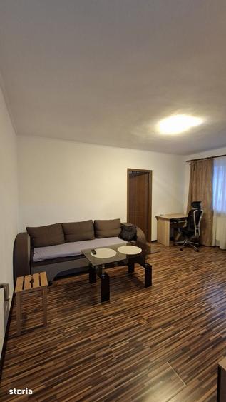 Apartament cu 2 camere semidecomandat în Negru Vodă