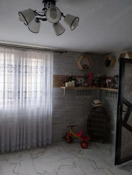Casă cu 2 camere cu Teren 627 Mp în Topliceni