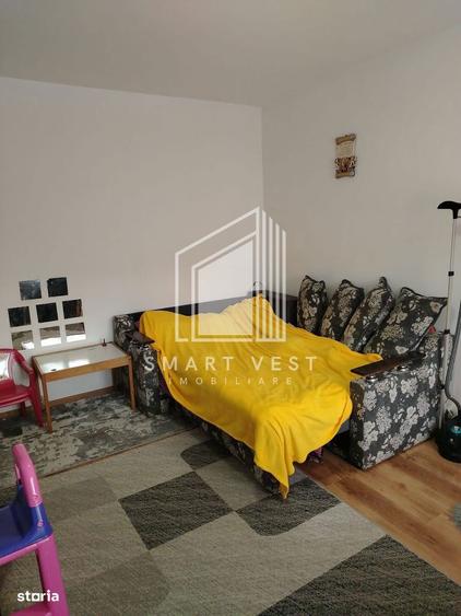 Apartament cu 2 camere semidecomandat în Micro 15