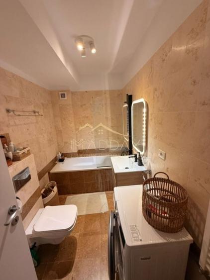 Apartament cu 2 camere, mobilat în Central