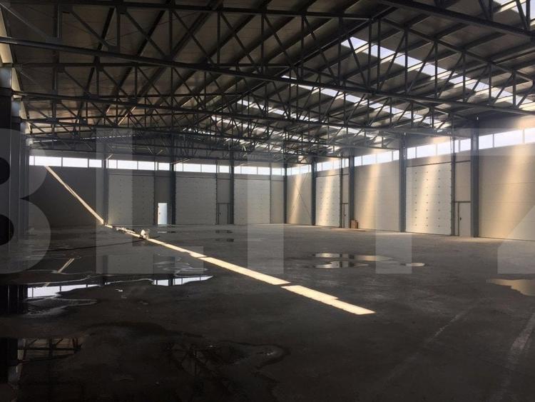 Spațiu industrial, de 2,000 mp, în Exterior Vest