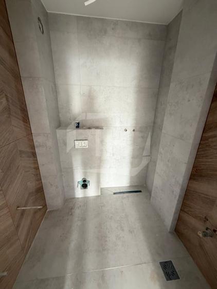 Apartament cu 3 camere semidecomandat în Iris