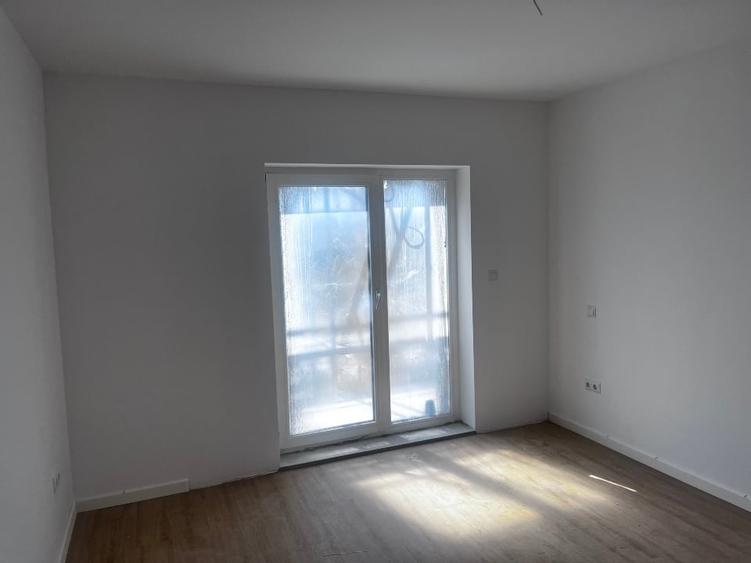 Apartament cu 2 camere decomandat în Tudor