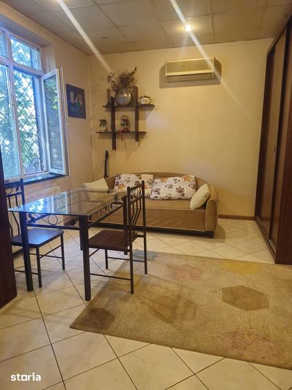 Apartament cu 2 camere semidecomandat în Obor