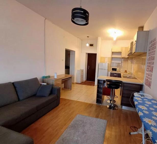 Apartament cu 2 camere semidecomandat în Bularga
