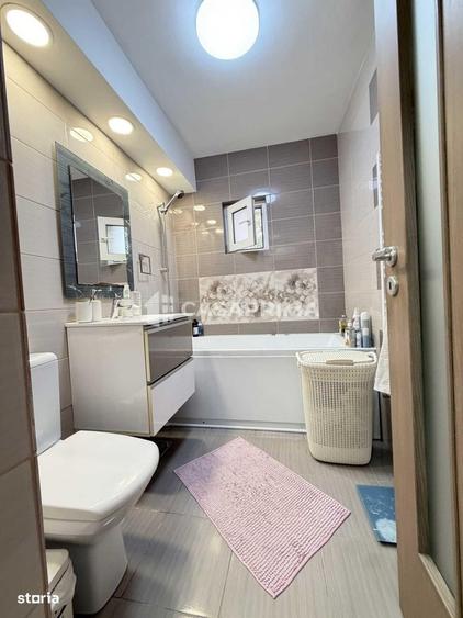 Apartament cu 4 camere decomandat în Nicolina