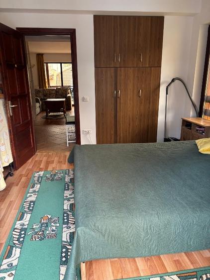 Apartament cu 2 camere decomandat, mobilat în Poiana Țapului