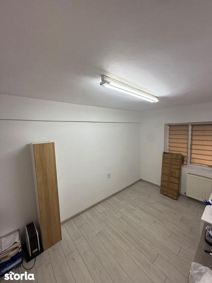 Spațiu comercial, de 16 mp, în Ultracentral