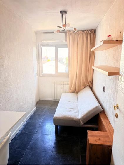 Apartament cu 2 camere decomandat în 1 Mai