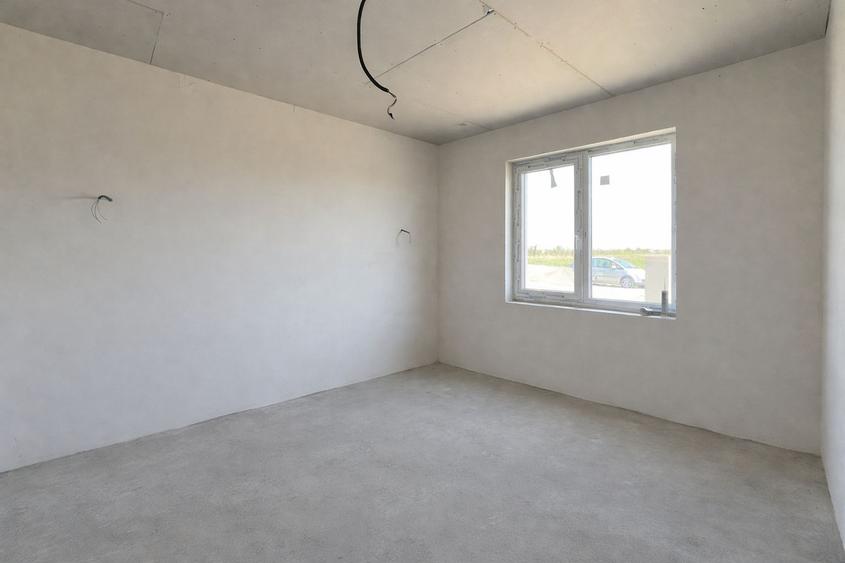 Duplex cu 5 camere cu Canalizare în Urseni