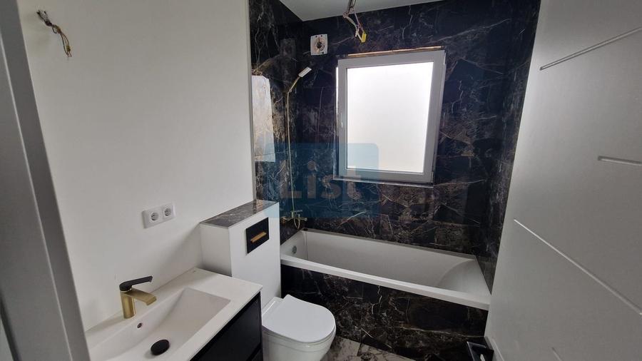 Casă cu 4 camere cu Teren 412 Mp în Săsar