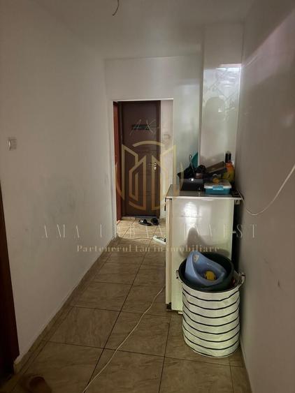 Apartament cu 4 camere decomandat, mobilat în Teiul Doamnei