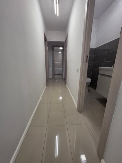 Apartament cu 3 camere decomandat în Berceni