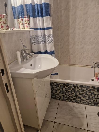 Apartament cu 2 camere semidecomandat în P-ța Unirii