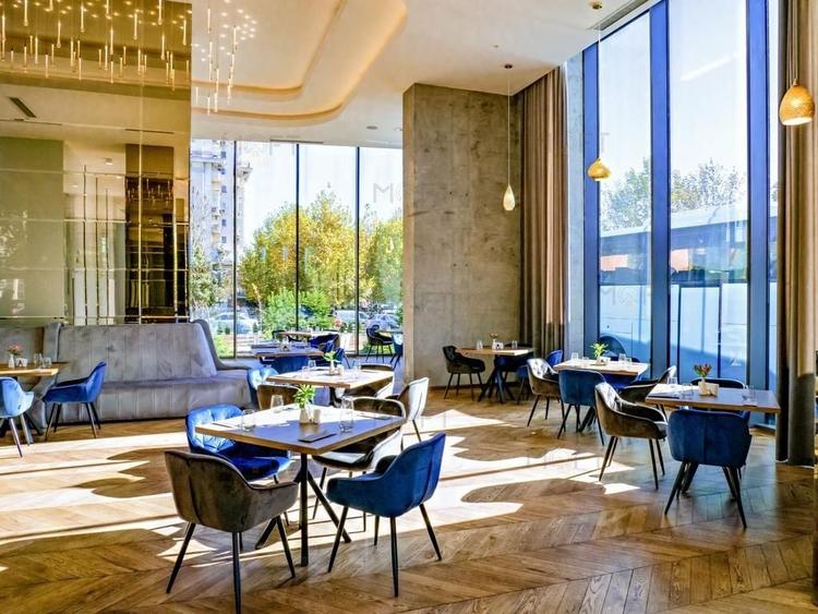 Apartament cu 4 camere decomandat, mobilat în Unirii
