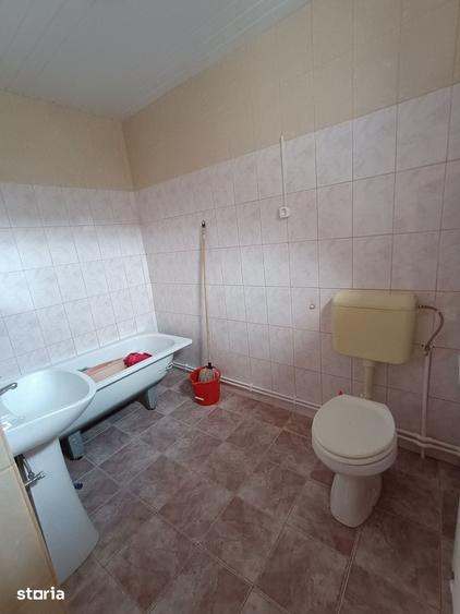 Casă cu 2 camere cu Teren 720 Mp în Central