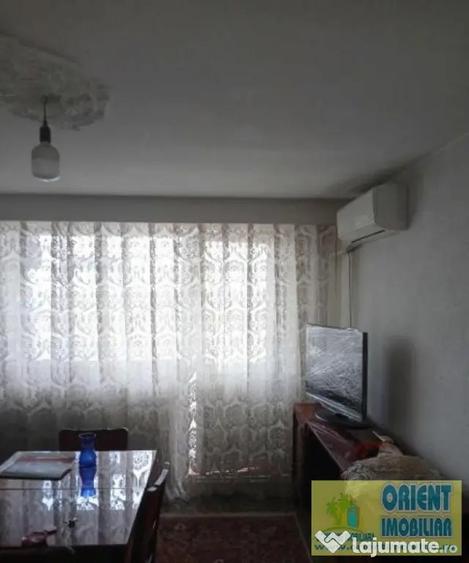 Apartament cu 3 camere decomandat în CET
