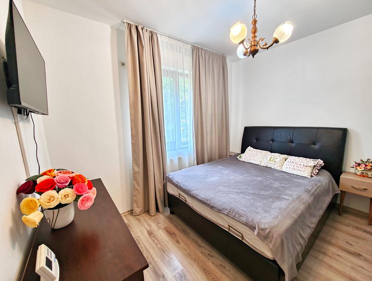 Apartament cu 2 camere decomandat în Berceni