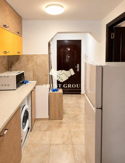 Apartament cu 2 camere semidecomandat în Victoriei