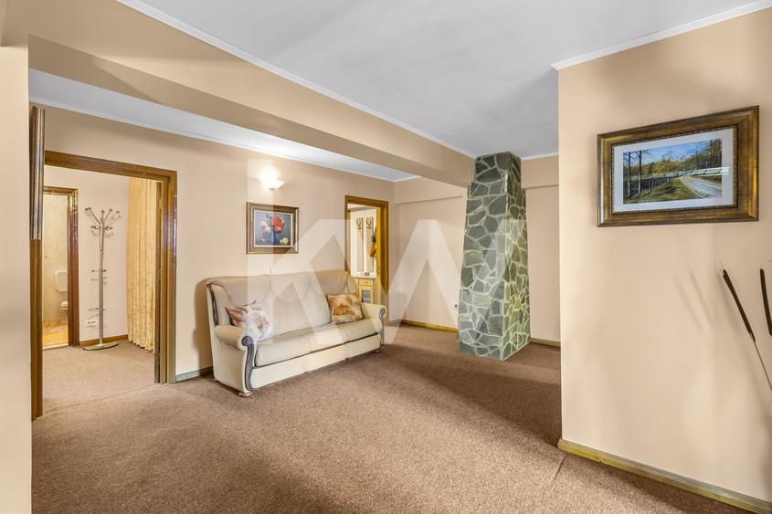 Duplex cu 8 camere cu Canalizare în Zamora