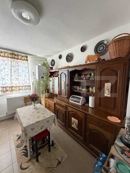 Apartament cu 2 camere semidecomandat, mobilat în Micro 19