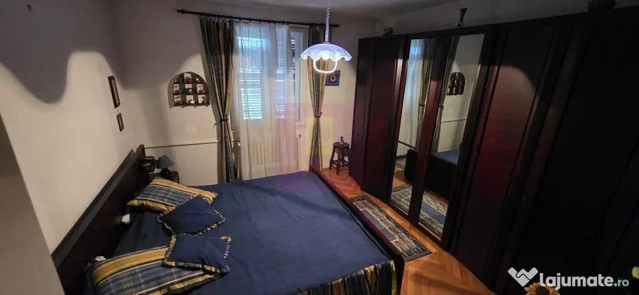 Casă cu 6 camere cu Teren 1000 Mp în Cornu