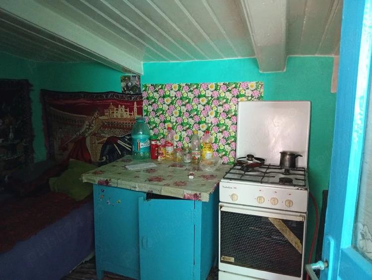 Casă cu 4 camere cu Teren 130 Mp în Laza