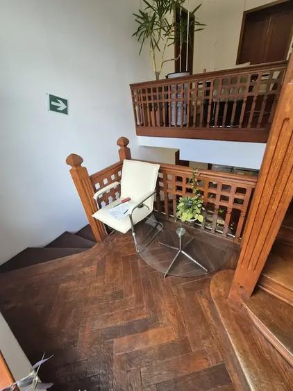Casă cu 12 camere cu Canalizare în Dorobanți