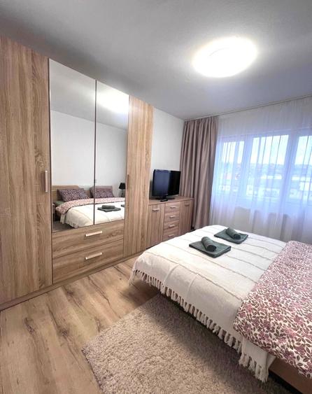 Apartament cu 3 camere decomandat în Central