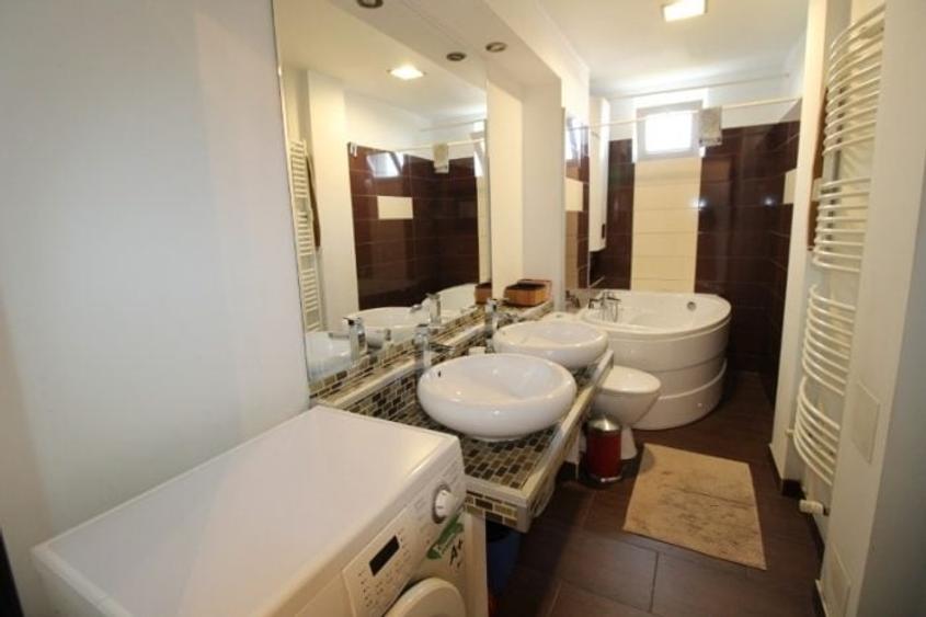 Apartament cu 3 camere semidecomandat, mobilat în Alexandru Obregia