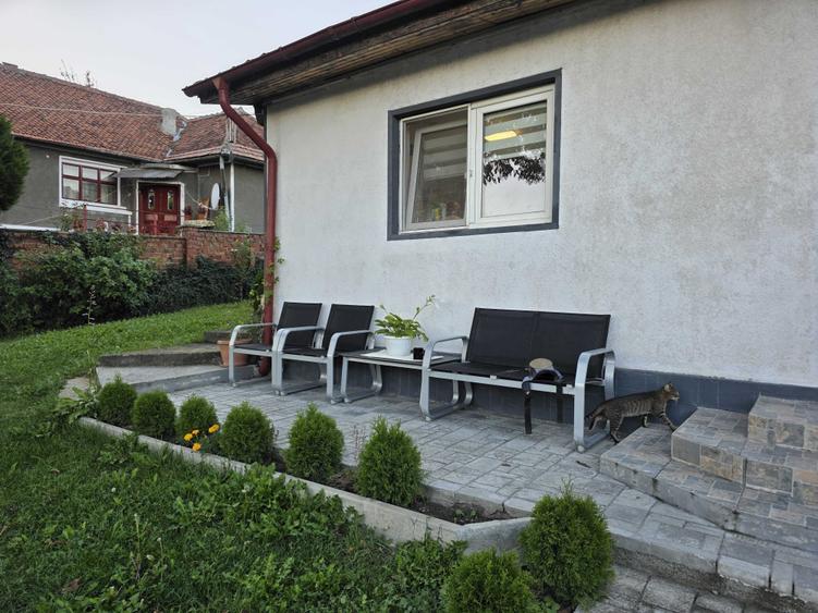 Casă cu 2 camere în Central