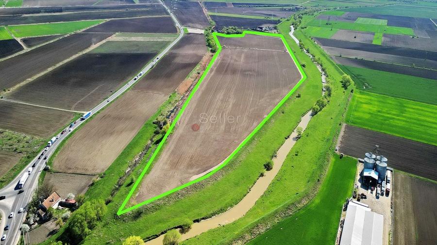 Teren Construcții intravilan de 126800 mp, în Stupini