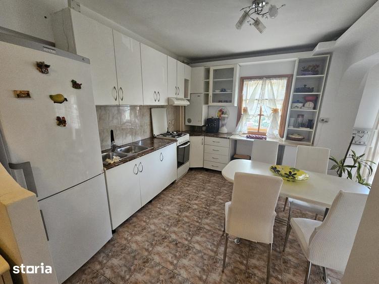 Apartament cu 3 camere în Central