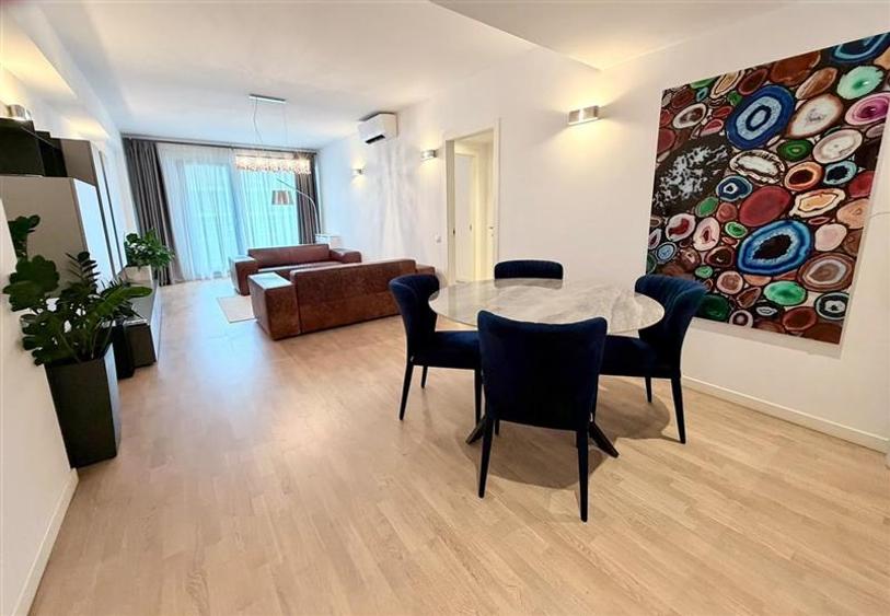 Apartament cu 3 camere decomandat, mobilat în Șoseaua Nordului