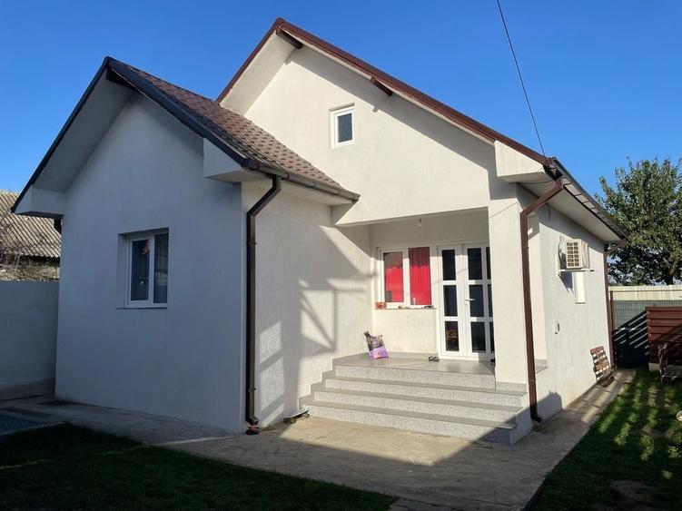 Casă cu 2 camere în Central