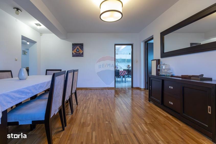 Casă cu 4 camere cu Teren 1617 Mp în Central