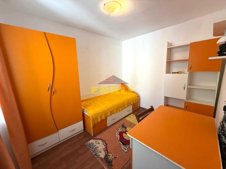 Apartament de vânzare , 75 mp– Zona Școlii 7 - 5