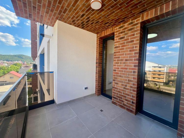 Apartament cu 3 camere în Florești