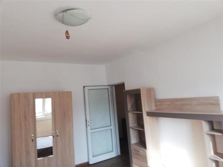 Apartament cu 2 camere decomandat, mobilat în Ultracentral