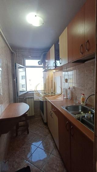 Apartament cu 2 camere semidecomandat în Giurgiului