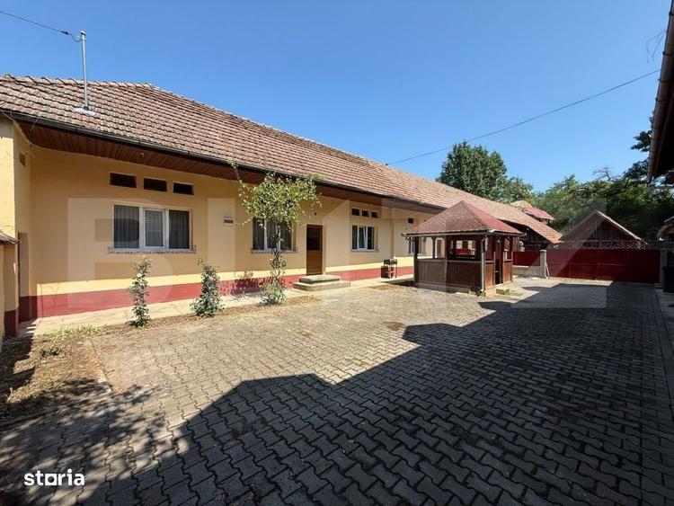 Casă cu 4 camere în Sebeș