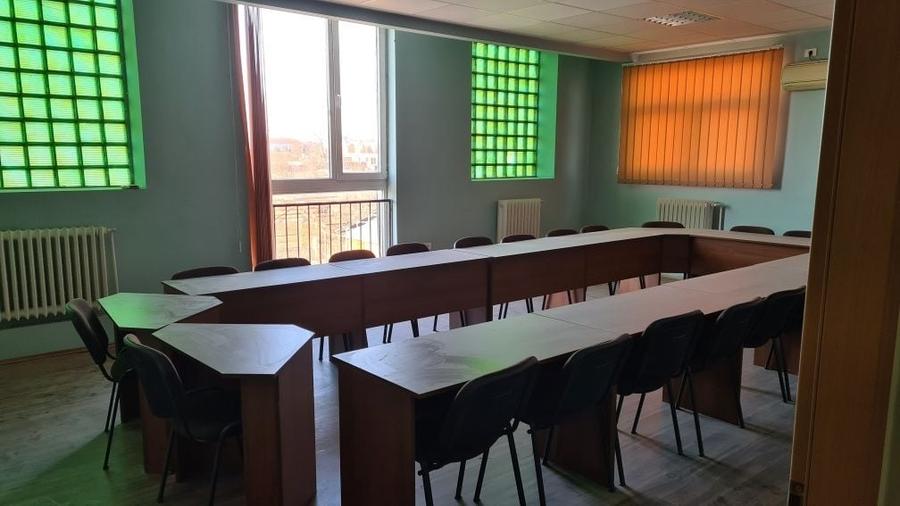 Spațiu comercial, de 400 mp, în Central
